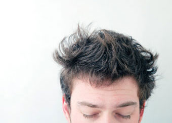Perte de cheveux : quelques idées échevelées démythifiées