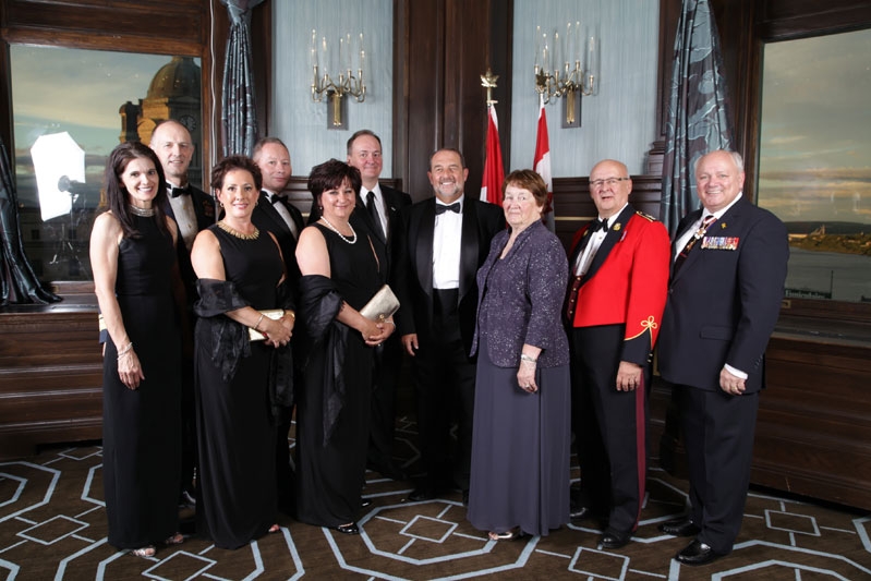 La Fondation des amis de l’Aviation royale du Canada célèbre les 90 ans de l’Aviation royale canadienne