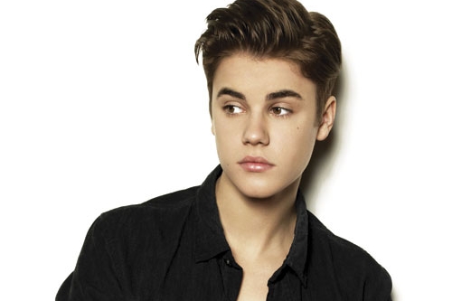 [DIASPORA] Justin Bieber : la machine à scandales parle français