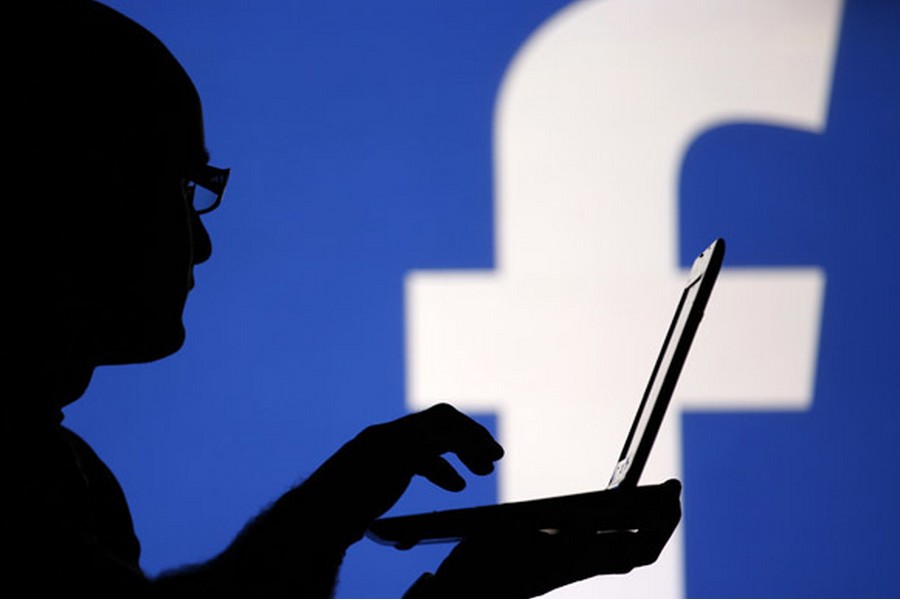 Facebook : Réseau social numéro un des Québécois