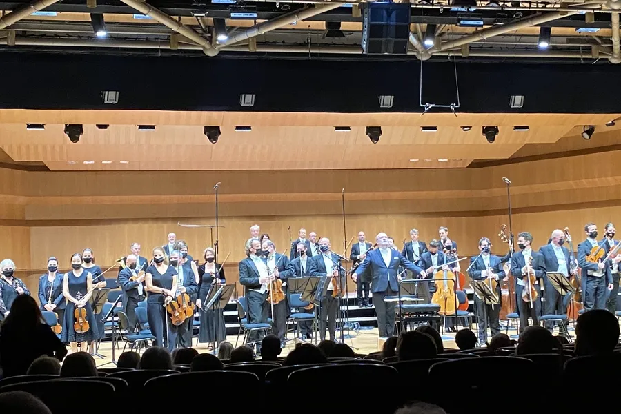 Maestro Bernard Labadie dirige l’Orchestre philarmonique de Monte-Carlo