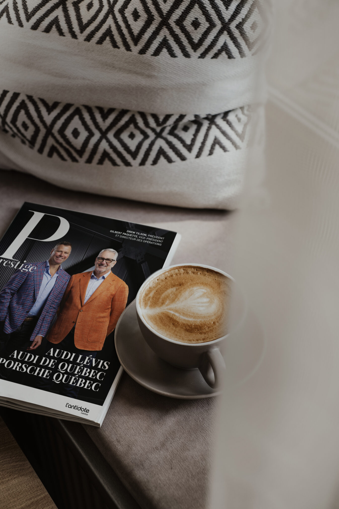 PrestigeJuin2025_Mockup cover cafe
