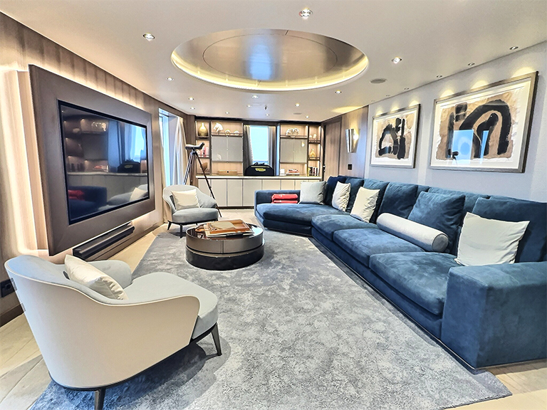 salon owner suite croisiere