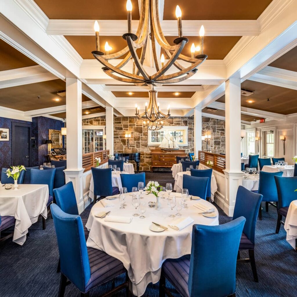 Une table Quatre Diamants au bord de l’eau : Le Riverain