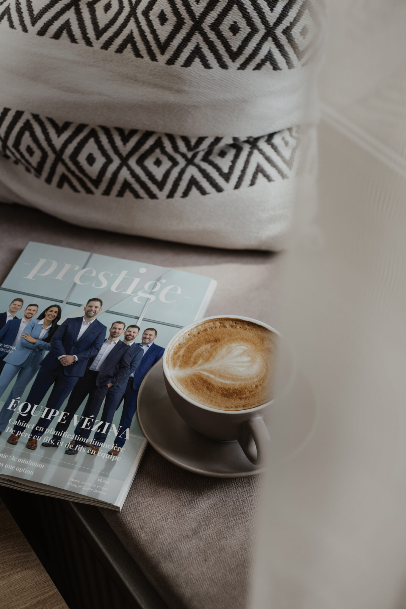 PrestigeJuin2026_Mockup cover cafe