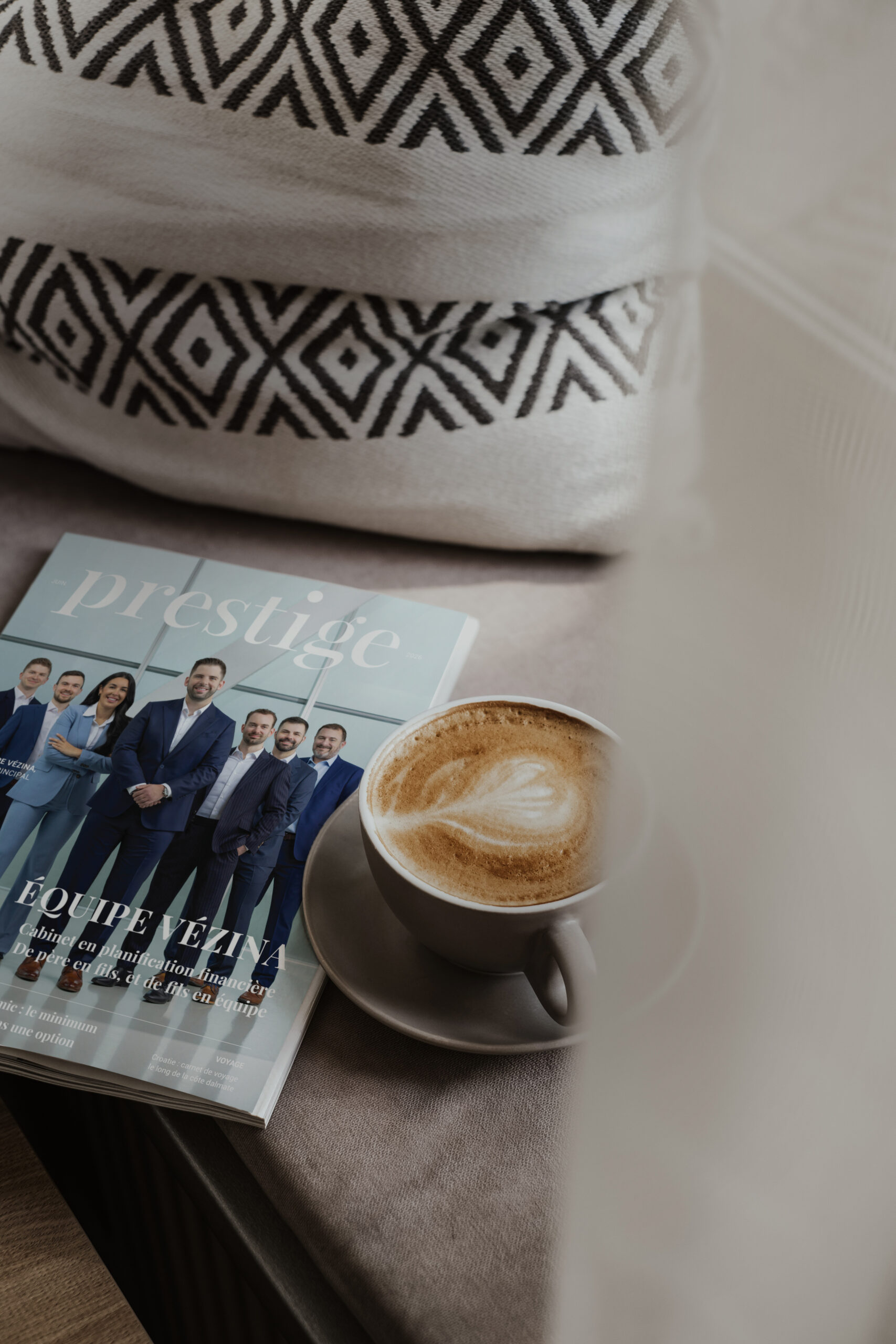 PrestigeJuin2026_Mockup cover cafe