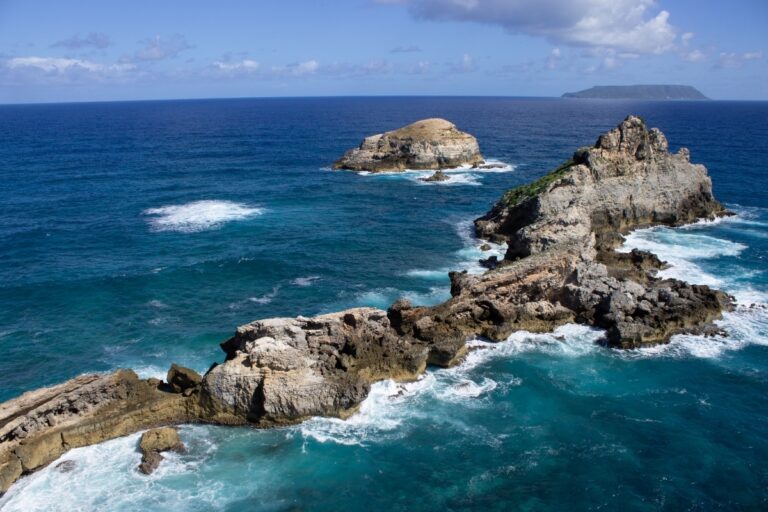 Cap sur deux perles des Antilles françaises : la Guadeloupe et Saint-Martin