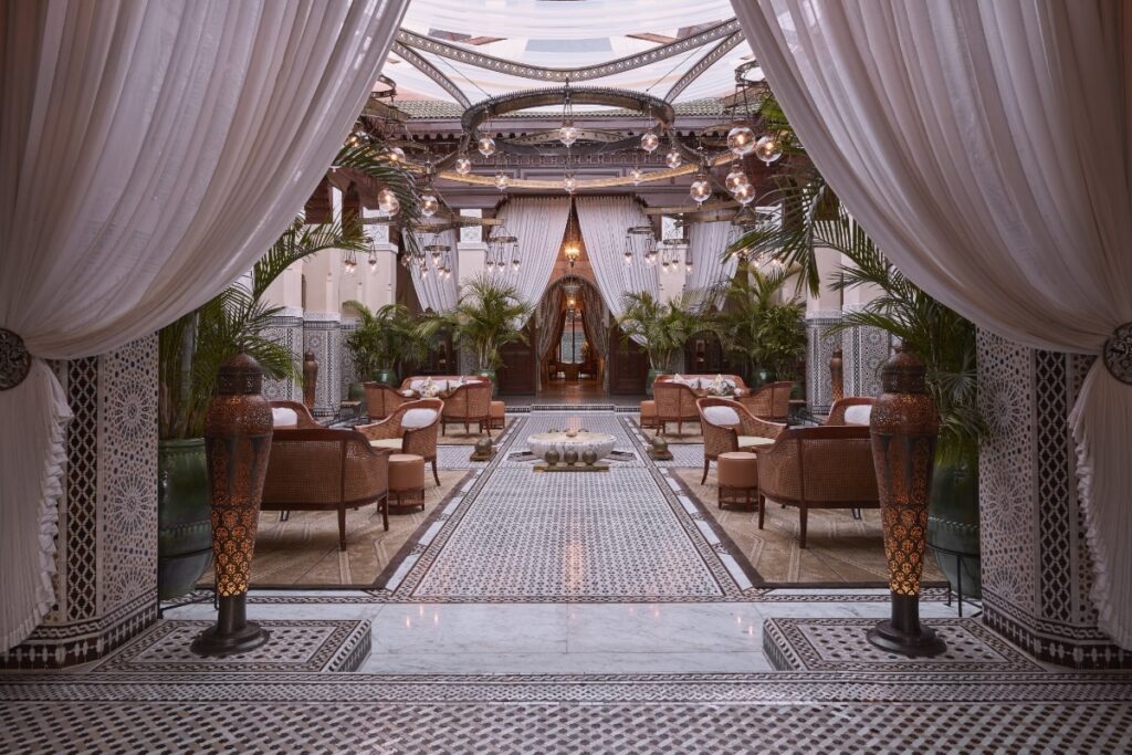 luxe_lobby