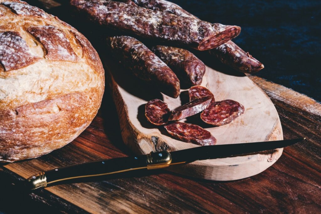 Des planches apéro aux boîtes gourmandes : un savoir-faire signé Le Bangard